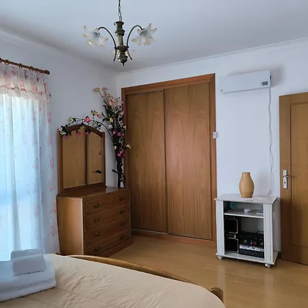 Nazare's House Daire